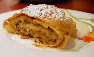 Apfelstrudel